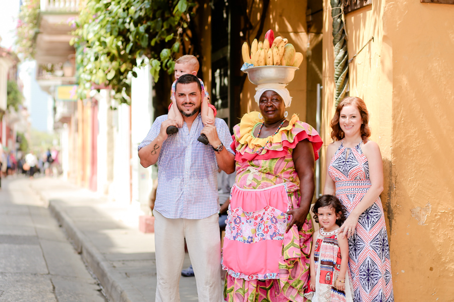centro-historico-cargatena-photoshoot-sesion-de-fotos-sunset-atardecer-photographer-bilingue-204